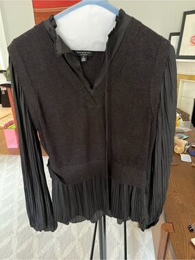 Current Air Black V-Neck Knit Pullover with Pleated Chiffon Hem & Sleeves